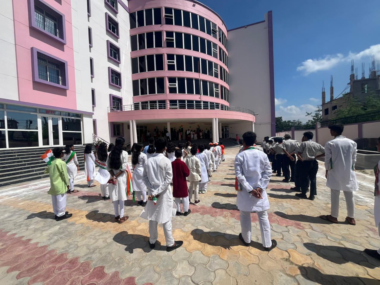 PHOTO 2025 08 18 08 50 18