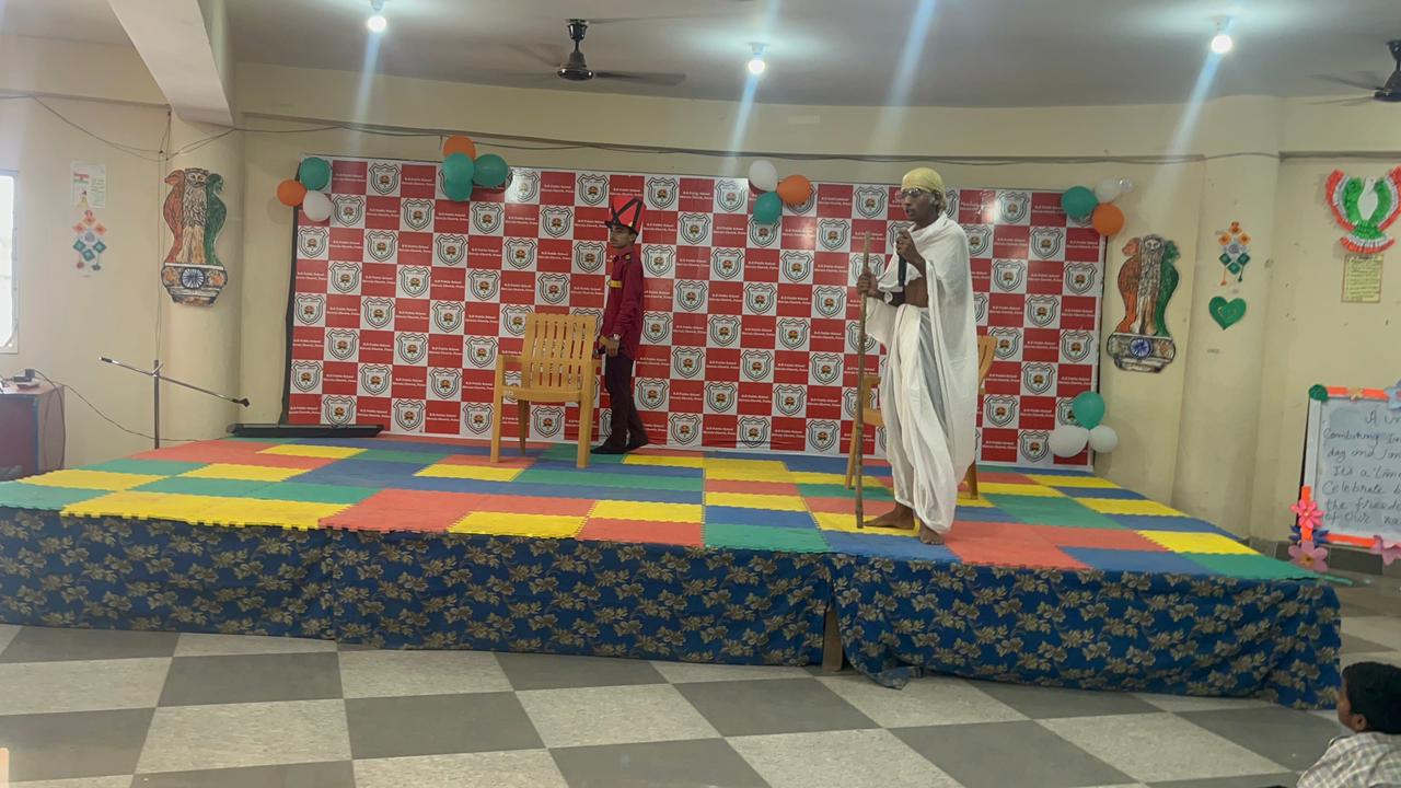 PHOTO 2025 08 18 08 50 214