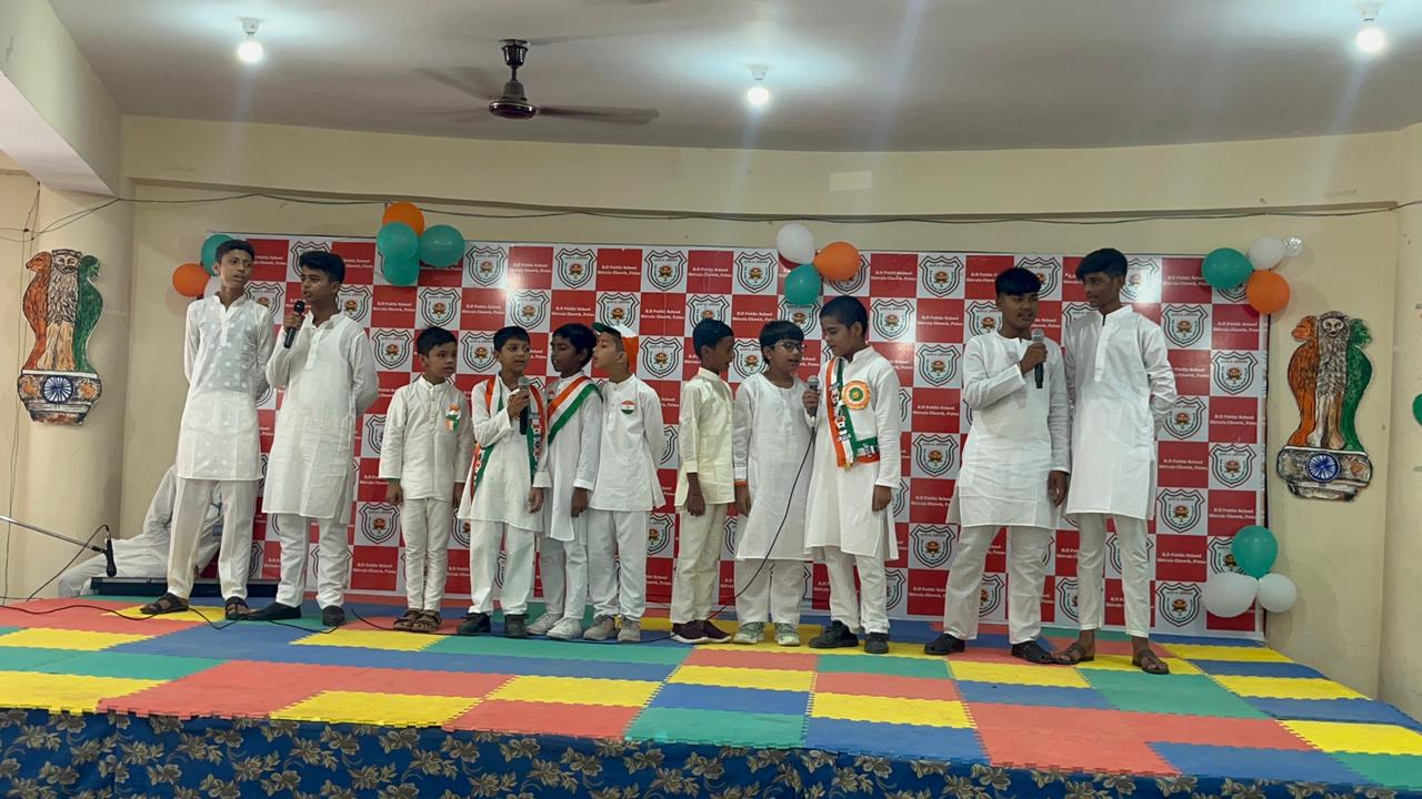 PHOTO 2025 08 18 08 50 221