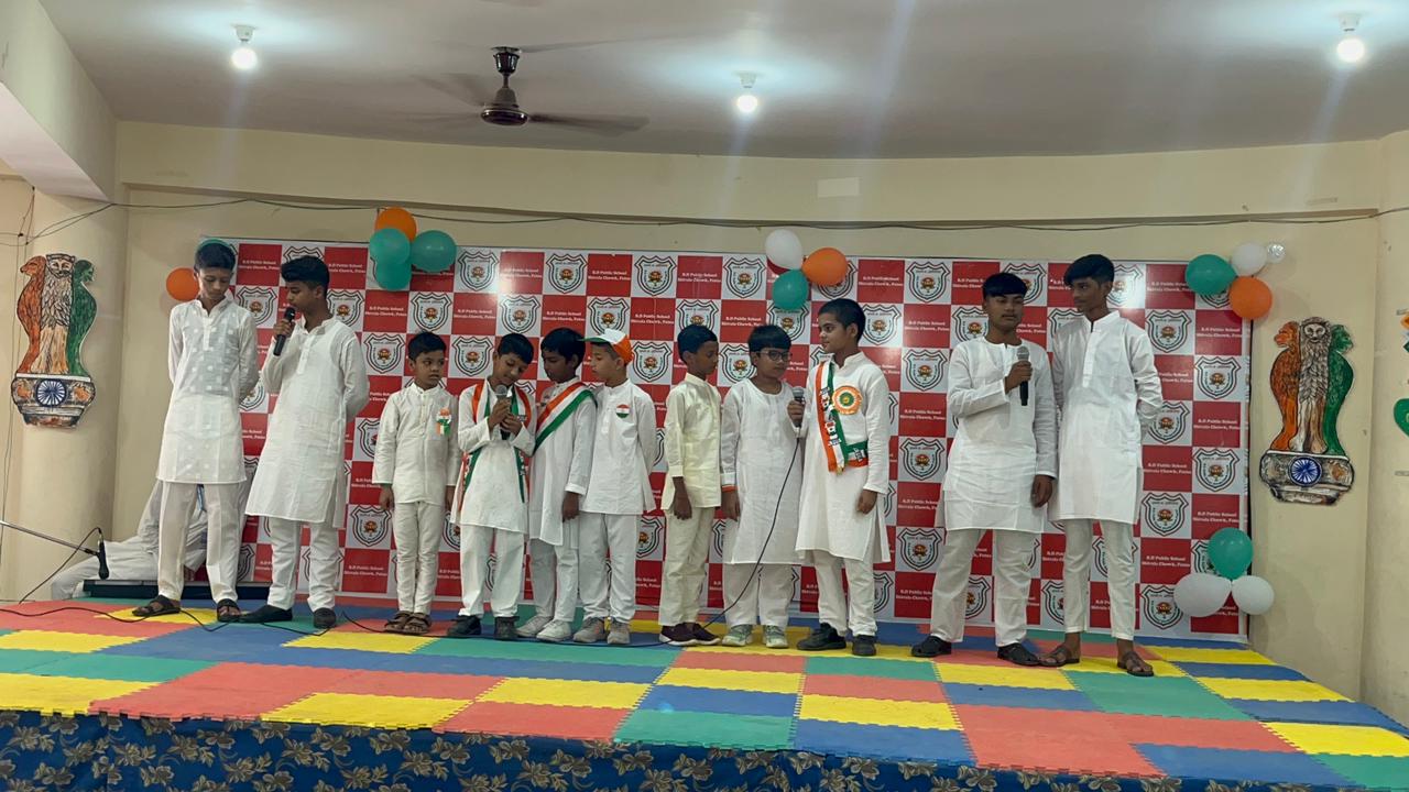 PHOTO 2025 08 18 08 50 23