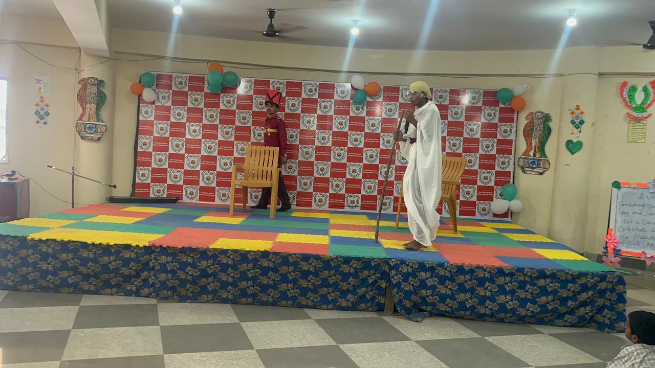 PHOTO 2025 08 18 08 52 471