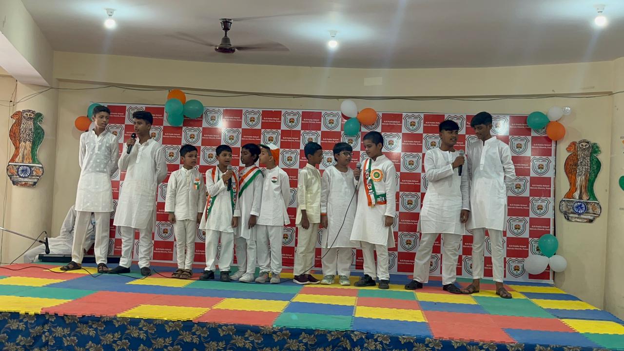 PHOTO 2025 08 18 08 52 491